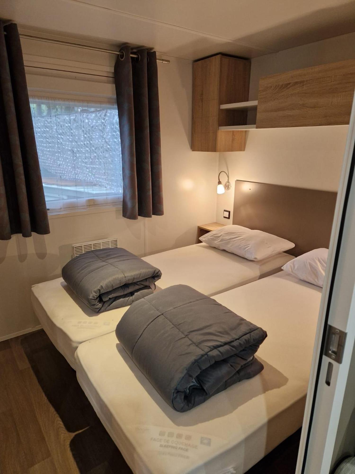 Mobil Home Tout Confort 3 Chambres Camping Les Pierres Couchees Saint-Brévin-les-Pins Esterno foto